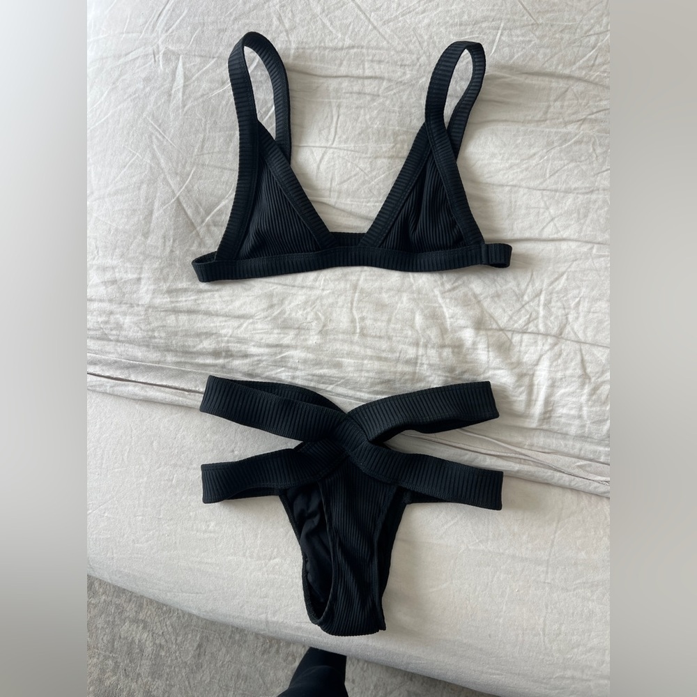 MINIMALE ANIMALE / RIBBED HIGH WAIST BIKINI / TOP: SIZE M / BOTTOM: SIZE S
